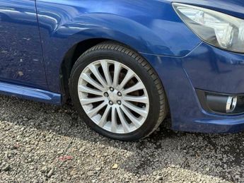 Subaru Legacy 2.5i SE Sport Tourer Lineartronic 4WD Euro 5 5dr