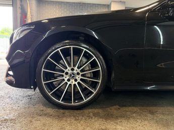 Mercedes-Benz E Class 2.9 E400d AMG Line (Premium Plus) G-Tronic+ 4MATIC Euro 6 (s/s)