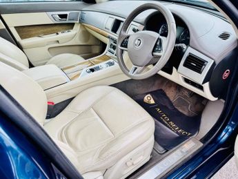 Jaguar XF D V6 PREMIUM LUXURY