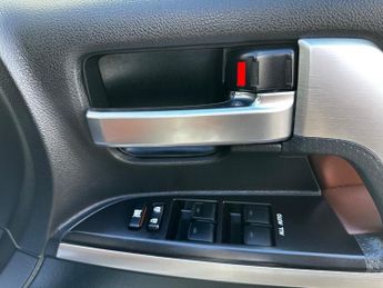 Toyota Land Cruiser 4.6+V8+ZX+8 STR+PETROL+WARANTY+HUGE SPEC+1 YEAR WARRANTY+VERIFIE