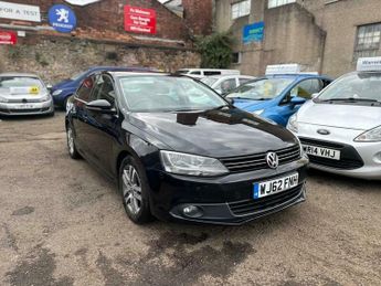 Volkswagen Jetta 1.6 TDI BlueMotion Tech Sport DSG Euro 5 (s/s) 4dr