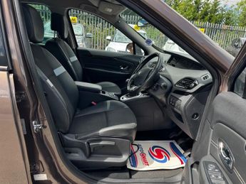 Renault Scenic DYNAMIQUE NAV DCI