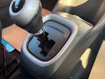 Toyota AYGO VVT-I X-PLAY X-SHIFT