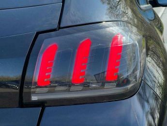 Peugeot 208 1.2 PureTech Allure Premium EAT Euro 6 (s/s) 5dr