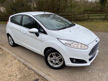 Ford Fiesta ZETEC !! ULEZ COMPLIANT - NEW MOT - 35 POUND ROAD TAX - RECENT N