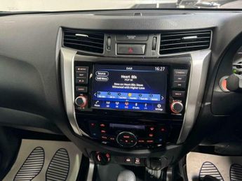 Nissan Navara 2.3 dCi N-Guard Auto 4WD Euro 6 4dr