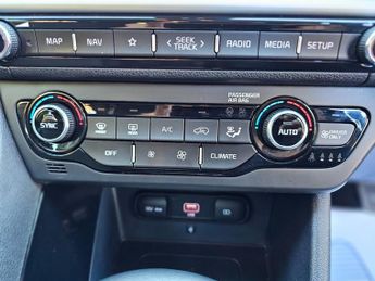 Kia Niro 1.6 GDi 8.9kWh 3 SUV 5dr Petrol Plug-in Hybrid DCT Euro 6 (s/s) 