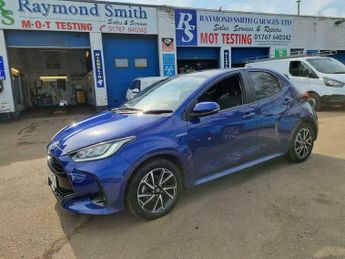 Toyota Yaris 1.5 VVT-h Design E-CVT Euro 6 (s/s) 5dr