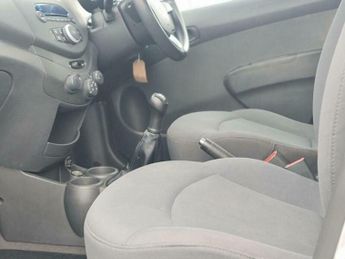 Chevrolet Spark 1.0i + Euro 5 5dr (No a/c)
