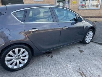 Vauxhall Astra ELITE
