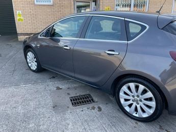Vauxhall Astra ELITE