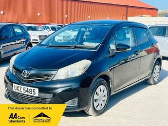 Toyota Yaris 1.33 Dual VVT-i TR Multidrive S Euro 5 5dr