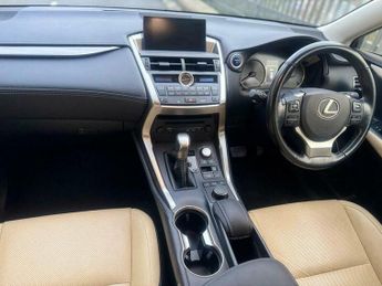 Lexus NX 2.5 300h Luxury E-CVT 4WD Euro 6 (s/s) 5dr