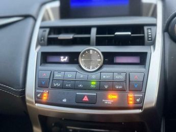 Lexus NX 2.5 300h Luxury E-CVT 4WD Euro 6 (s/s) 5dr