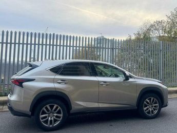 Lexus NX 2.5 300h Luxury E-CVT 4WD Euro 6 (s/s) 5dr