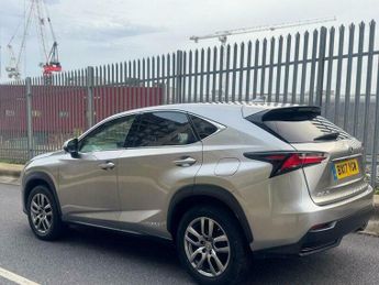 Lexus NX 2.5 300h Luxury E-CVT 4WD Euro 6 (s/s) 5dr