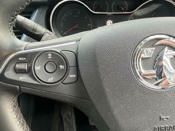 Vauxhall Grandland X 1.6 13.2kWh Business Edition Nav Auto Euro 6 (s/s) 5dr