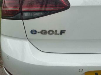 Volkswagen Golf 35.8kWh e-Golf Auto 5dr