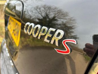 MINI Countryman COOPER S ALL4 1 OWNER FROM NEW MINI SERVICE HISTORY PAN ROOF SAT