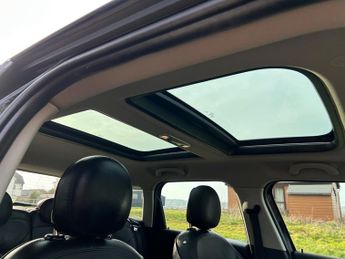 MINI Countryman COOPER S ALL4 1 OWNER FROM NEW MINI SERVICE HISTORY PAN ROOF SAT