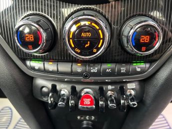 MINI Countryman COOPER S ALL4 1 OWNER FROM NEW MINI SERVICE HISTORY PAN ROOF SAT