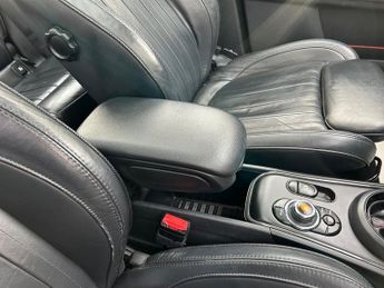 MINI Countryman COOPER S ALL4 1 OWNER FROM NEW MINI SERVICE HISTORY PAN ROOF SAT