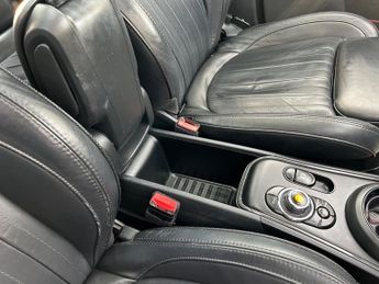 MINI Countryman COOPER S ALL4 1 OWNER FROM NEW MINI SERVICE HISTORY PAN ROOF SAT