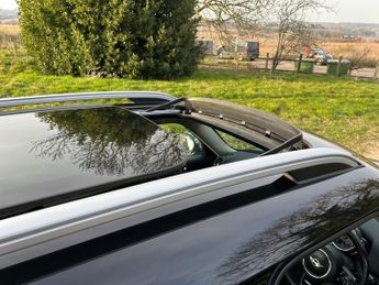 MINI Countryman COOPER S ALL4 1 OWNER FROM NEW MINI SERVICE HISTORY PAN ROOF SAT
