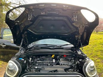 MINI Countryman COOPER S ALL4 1 OWNER FROM NEW MINI SERVICE HISTORY PAN ROOF SAT