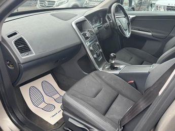 Volvo XC60 2.0 D4 SE SUV 5dr Diesel Manual Euro 5 (s/s) (163 ps)