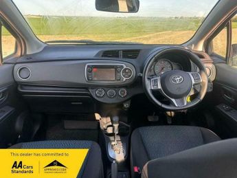Toyota Yaris 1.33 Dual VVT-i TR Hatchback 5dr Petrol Multidrive S Euro 5 (101