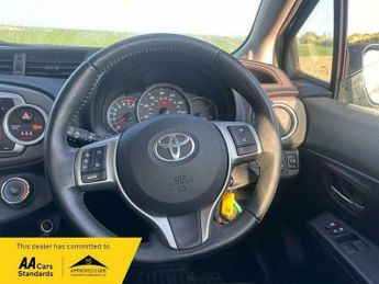 Toyota Yaris 1.33 Dual VVT-i TR Hatchback 5dr Petrol Multidrive S Euro 5 (101