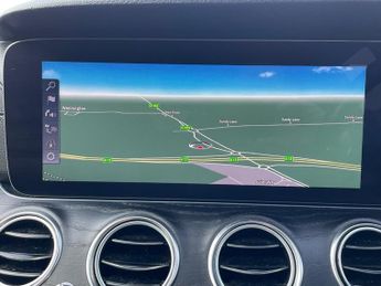 Mercedes E Class 2.0 E 220 D AMG LINE EDITION