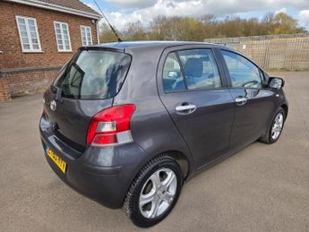 Toyota Yaris VVT-I TR MM
