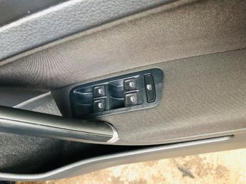 VOLKSWAGEN GOLF E-GOLF