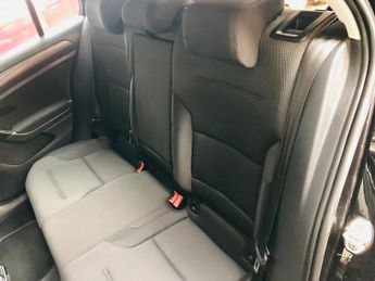 VOLKSWAGEN GOLF E-GOLF