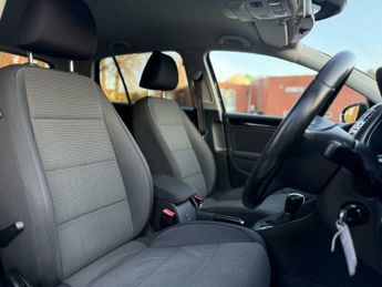 Volkswagen Golf 1.6 TDI Match DSG Euro 5 5dr