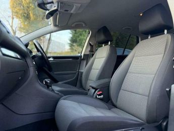 Volkswagen Golf 1.6 TDI Match DSG Euro 5 5dr