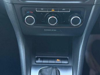 Volkswagen Golf 1.6 TDI Match DSG Euro 5 5dr