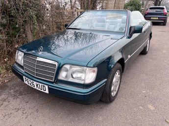 Mercedes E Class E 220 CABRIOLET