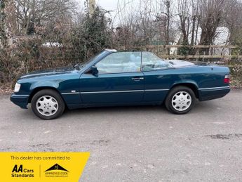 Mercedes E Class E 220 CABRIOLET