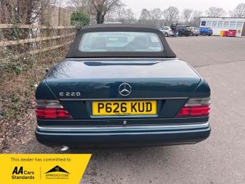 Mercedes E Class E 220 CABRIOLET