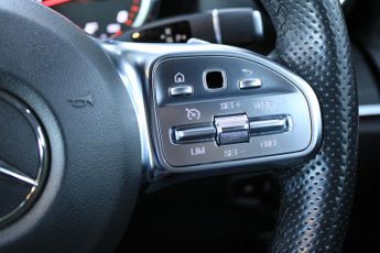 Mercedes E Class E 200 AMG LINE