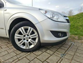 Vauxhall Astra 1.8i 16v Design 5dr