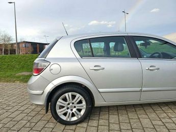 Vauxhall Astra 1.8i 16v Design 5dr