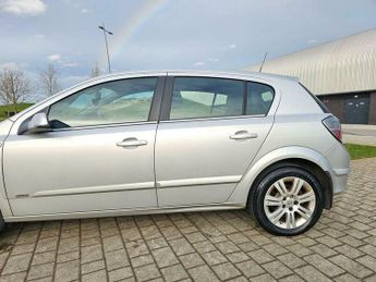 Vauxhall Astra 1.8i 16v Design 5dr