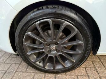 Vauxhall ADAM 1.2 16v GLAM Euro 5 3dr