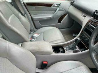 Mercedes-Benz C Class 1.8 C180 Kompressor Elegance SE 4dr