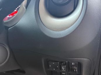 Nissan Juke SHIRO DIG-T PETROL AUTOMATIC 1.6 LEATHER REV CAMERA 5 Door