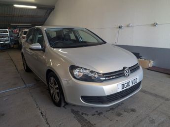 Volkswagen Golf SE TSI DSG